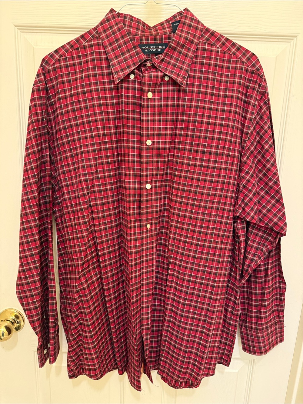 Roundtree & Yorke Burgundy Plaid Long-Sleeve Button-Down Shirt